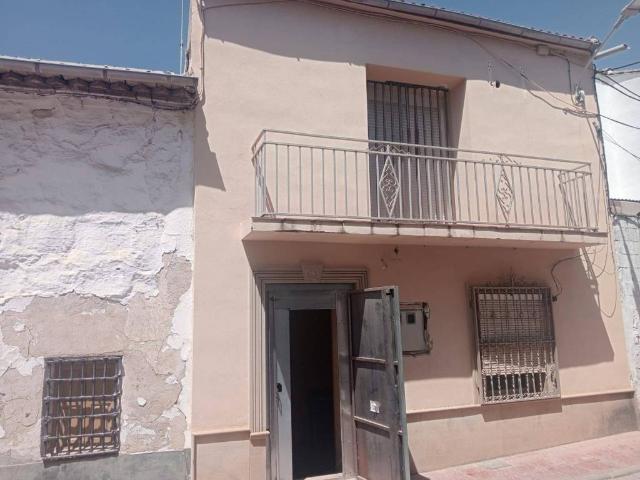 Casa en venta en Mengíbar, Andalucía