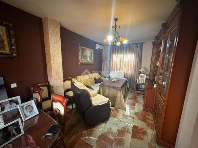 Casa en venta en Mengíbar, Andalucía