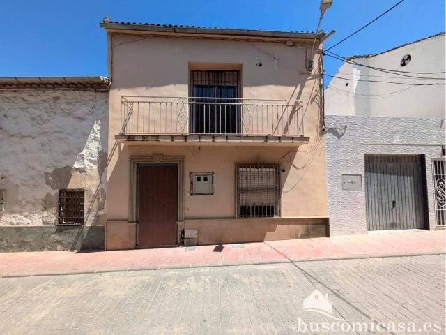 Casa en venta en Mengíbar, Andalucía