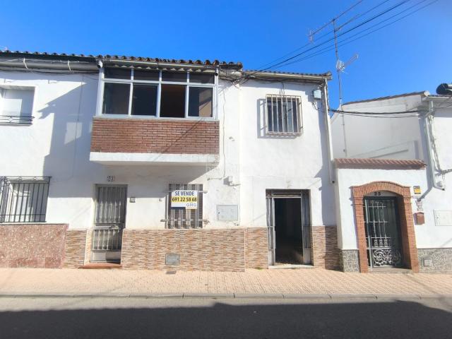 Casa en venta en Mengíbar, Andalucía