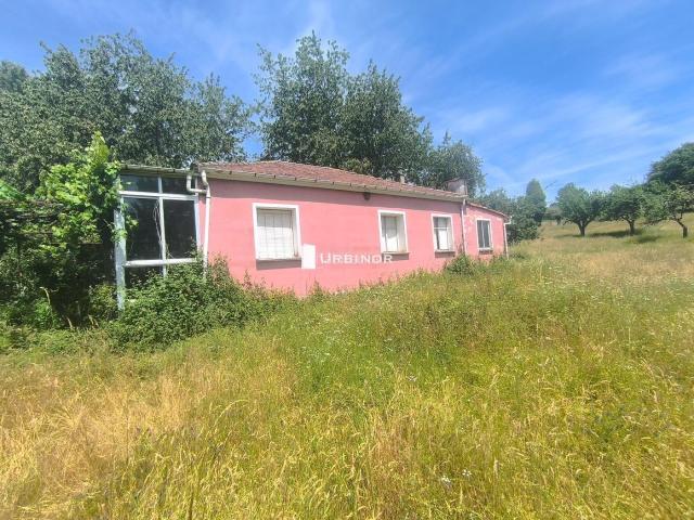 Casa en venta en A Merca, Terra da Celanova