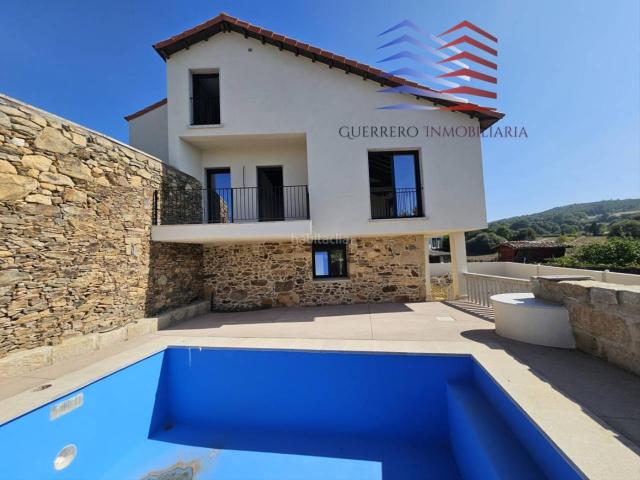 Casa en venta en A Merca, Terra da Celanova
