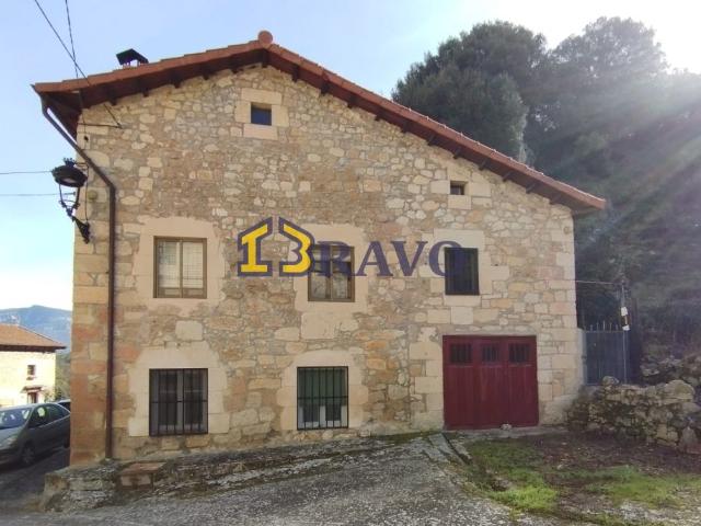 Casa en venta en Merindad De Valdivielso, Castilla y León