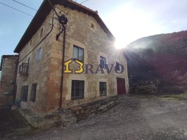 Casa en venta en Merindad De Valdivielso, Castilla y León