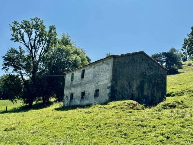 Casa en venta en Miera, Cantabria
