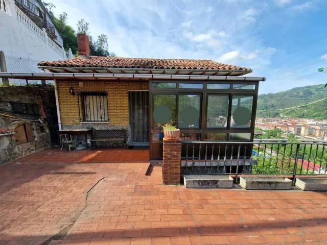 Casa en venta en Mieres, Barrio de Santa Marina