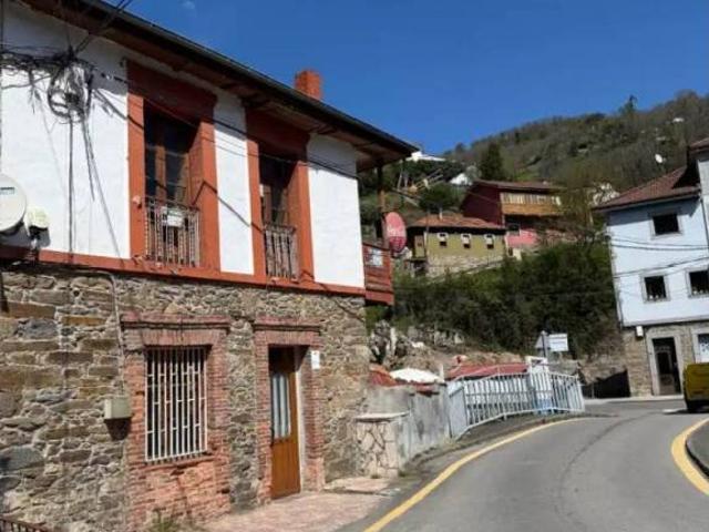 Casa en venta en Santa Marina, Mieres