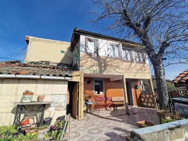 Casa en venta en Mieres, El Fresneal
