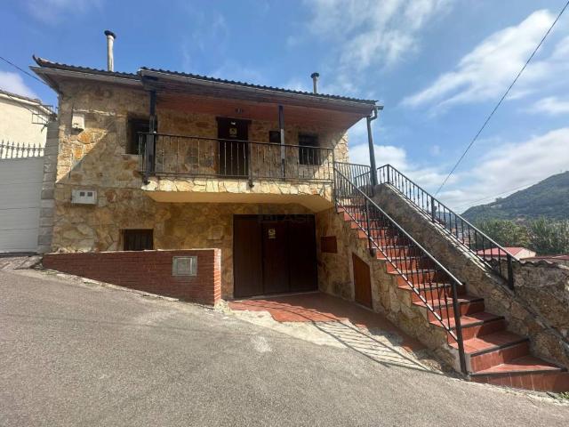 Casa en venta en Mieres, Barrio de Santa Marina