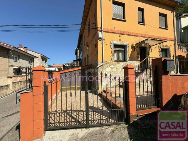 Casa en venta en Mieres, Asturias