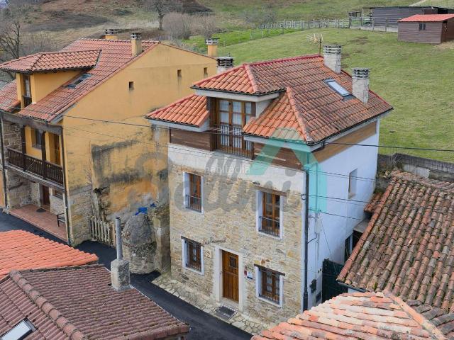 Casa en venta en Mieres, Asturias