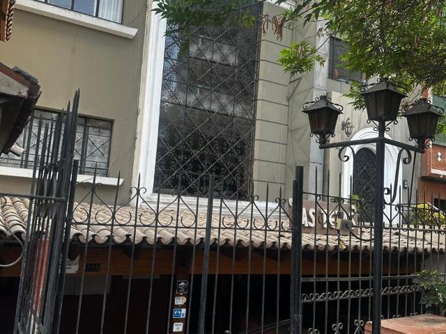 Casa venta en Miraflores