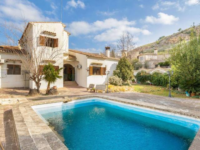 Casa en venta en Mogente
