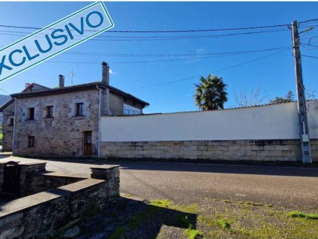 Casa en venta en Molledo, Cantabria