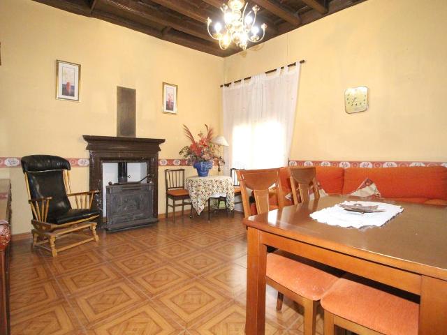 Casa en venta en Mondéjar