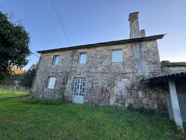 Casa en venta en Monfero, O Eume