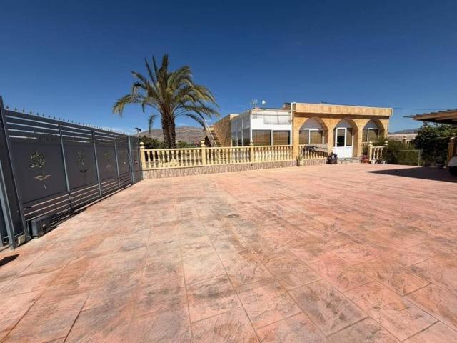 Casa en venta en el Vinalopó Mitjà / El Vinalopó Medio, Valencia