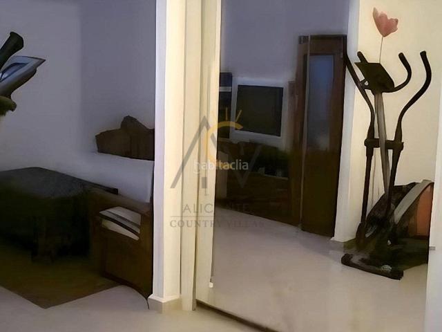 Casa en venta en Mujeres Deportistas, el Vinalopó Mitjà / El Vinalopó Medio