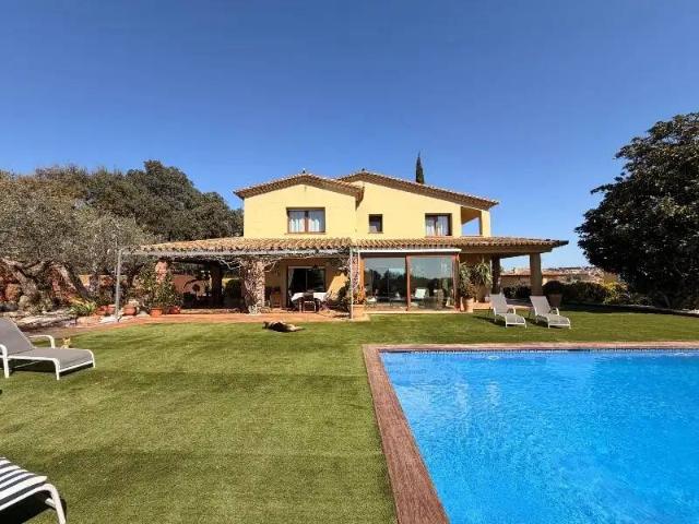 Casa en venta en Baix Empordà, Catalunya