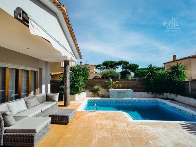 Casa en venta en Baix Empordà, Catalunya