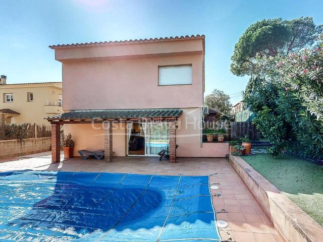 Casa en venta en Mont-ras