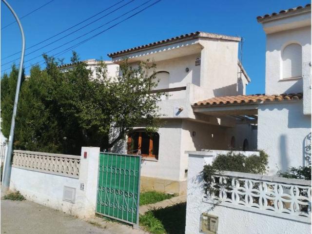 Casa en venta en Mont-roig Del Camp