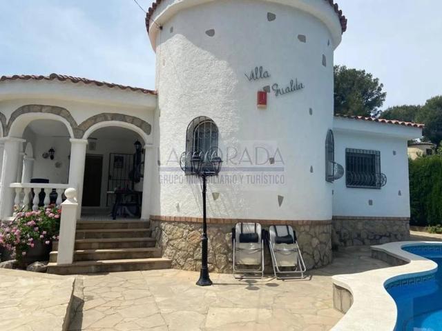 Casa en venta en Mont-roig Del Camp