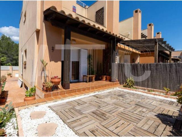Casa en venta en Mont-roig Del Camp