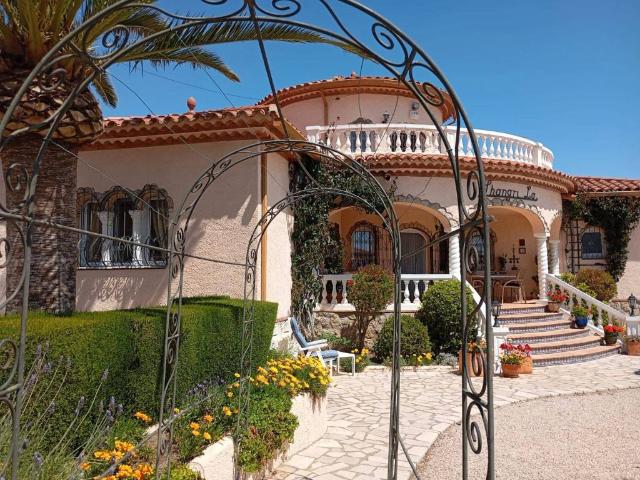 Casa en venta en Mont-roig Del Camp