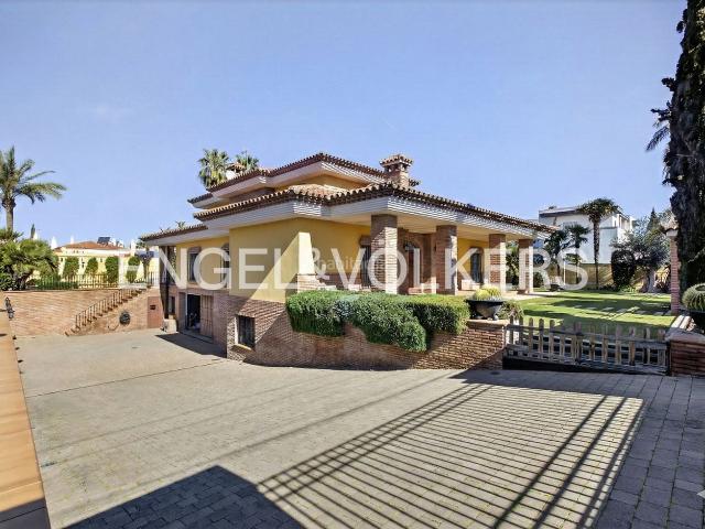 Casa en venta en Nervión, Sevilla