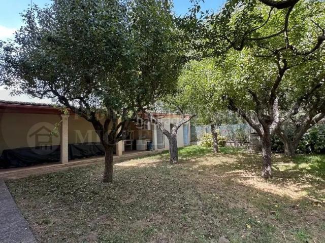 Casa en venta en Monterrei, Verín
