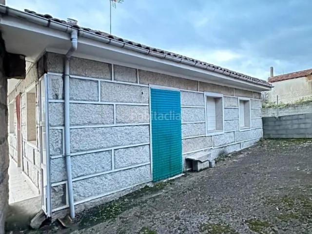 Casa en venta en Monterrei, Verín