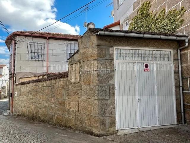 Casa en venta en Monterrei, Verín