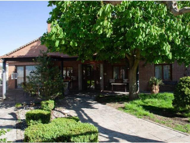 Casa en venta en Monterrubio De Armuña, Castilla y León