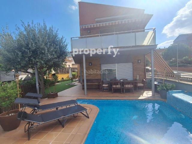 Casa en venta en Montornès Centre, Vallès Oriental