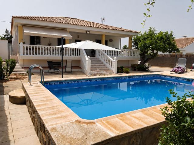 Casa en venta en la Ribera Alta, Valencia