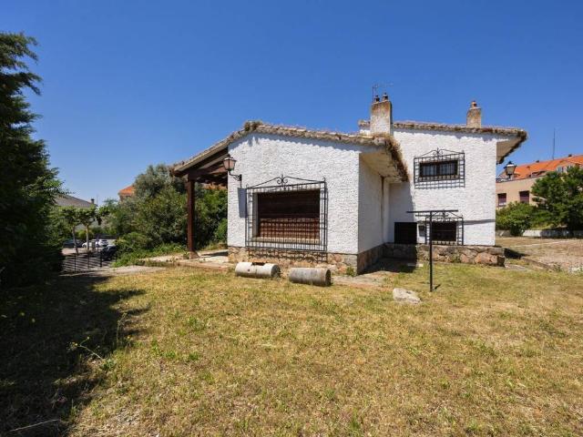 Casa en venta en Moraleja De Enmedio