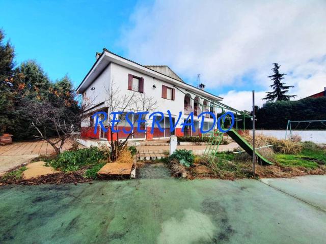 Casa en venta en Moraleja De Enmedio, Madrid