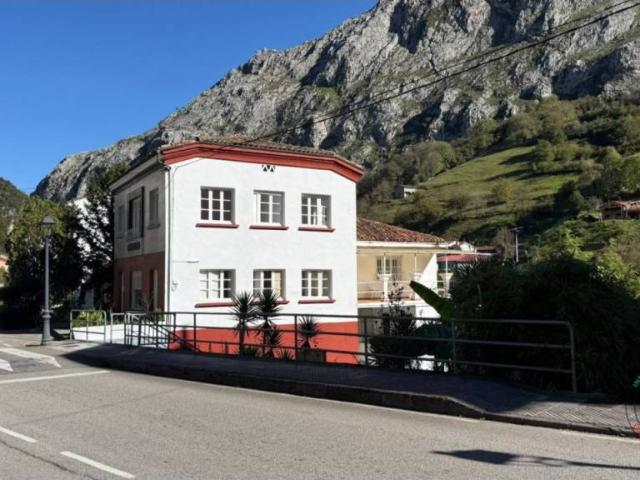 Casa en venta en La Foz, Morcín