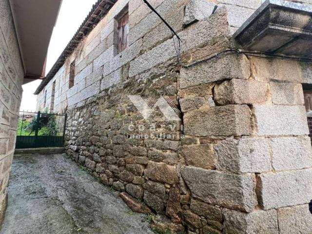 Casa en venta en Ourense, Galicia