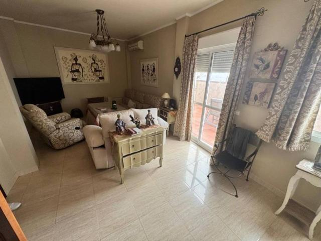 Casa en alquiler en Morón De La Frontera, Andalucía