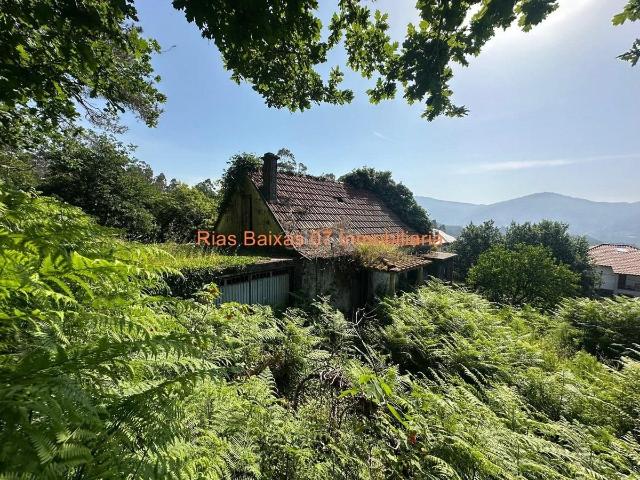 Casa en venta en Mos, Vigo