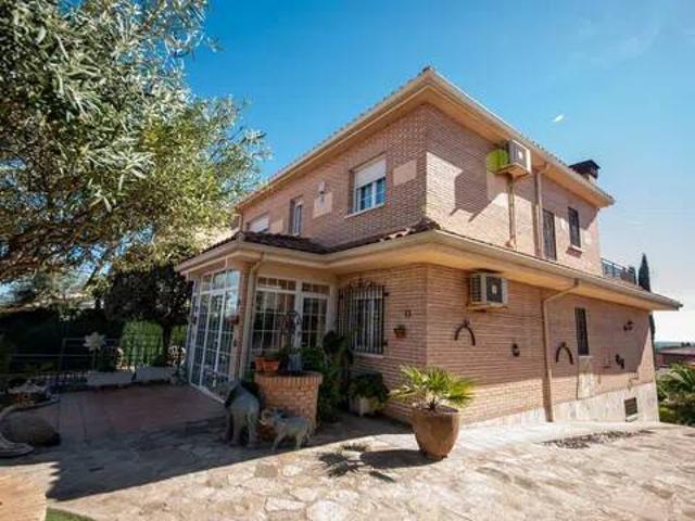 Casa en venta en Parque Coimbra, Móstoles