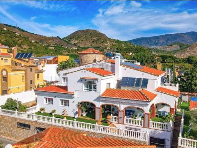 Casa en venta en Motril, Granada