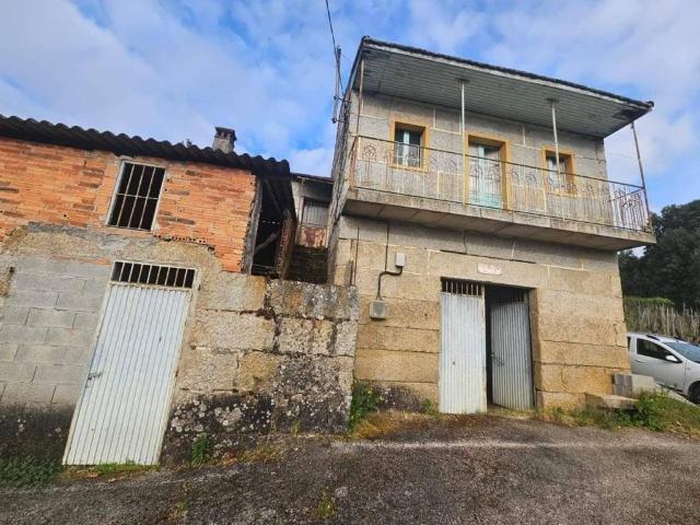 Casa en venta en Ourense, Galicia
