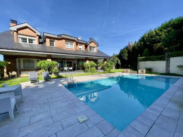 Casa en venta en Mungia, Vizcaya