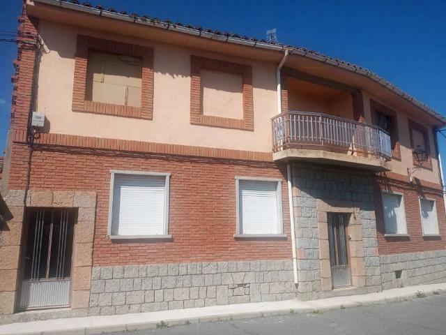 Casa en venta en Muñogalindo, Ávila