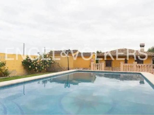Casa en venta en el Camp de Túria, Valencia