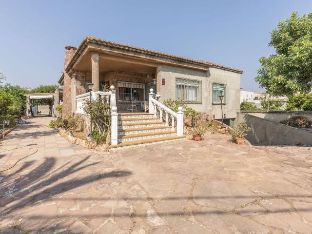 Casa en venta en el Camp de Túria, Valencia