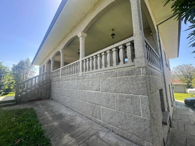 Casa en venta en Narón, Ferrol